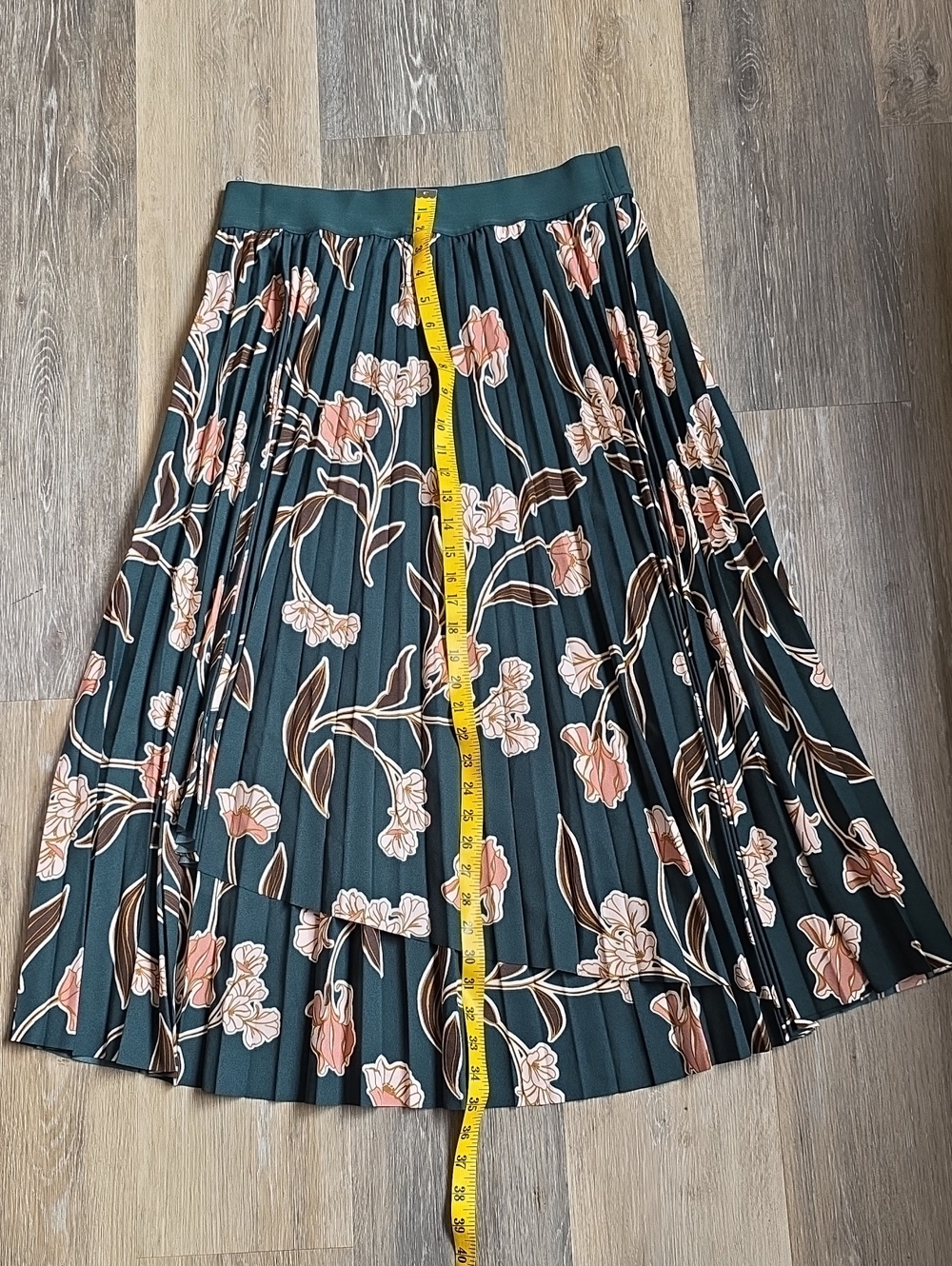 DR2 Pleated Floral Midi Skirt - Picture 6 of 15